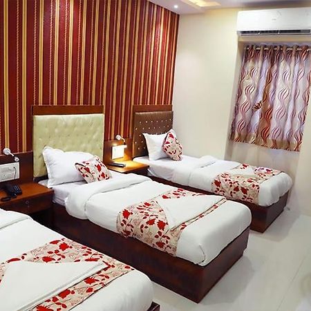 Hotel Golden Hayyath Inn Mumbai  Buitenkant foto