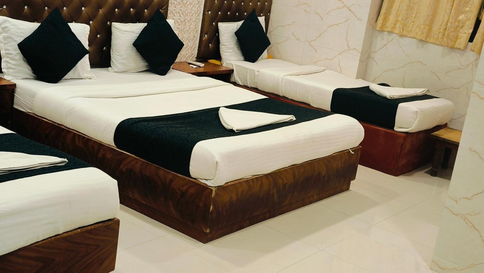 Hotel Golden Hayyath Inn Mumbai  Buitenkant foto