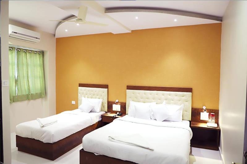 Hotel Golden Hayyath Inn Mumbai  Buitenkant foto