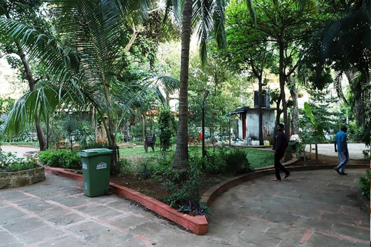 Hotel Golden Hayyath Inn Mumbai  Buitenkant foto