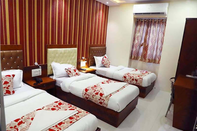 Hotel Golden Hayyath Inn Mumbai  Buitenkant foto
